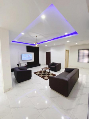 3-bedroom apartment